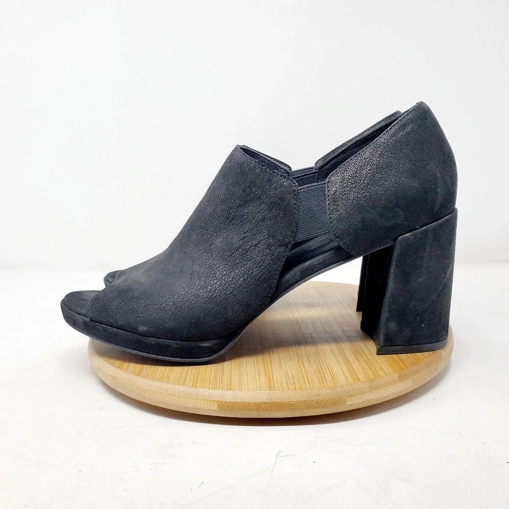 Eileen Fisher Milton Shoes Womens 10 Black Nubuck Cut Out Side Peep Toe Bootie
